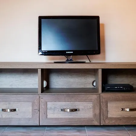 Herakles House - Close To Ancient Sites Near Nafplio. Spacious. Equipped For All-year-round Comfort. Vakantiehuis *