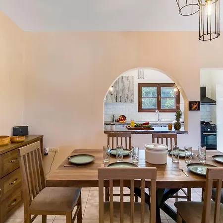 Herakles House - Close To Ancient Sites Near Nafplio. Spacious. Equipped For All-year-round Comfort. * Нафплион